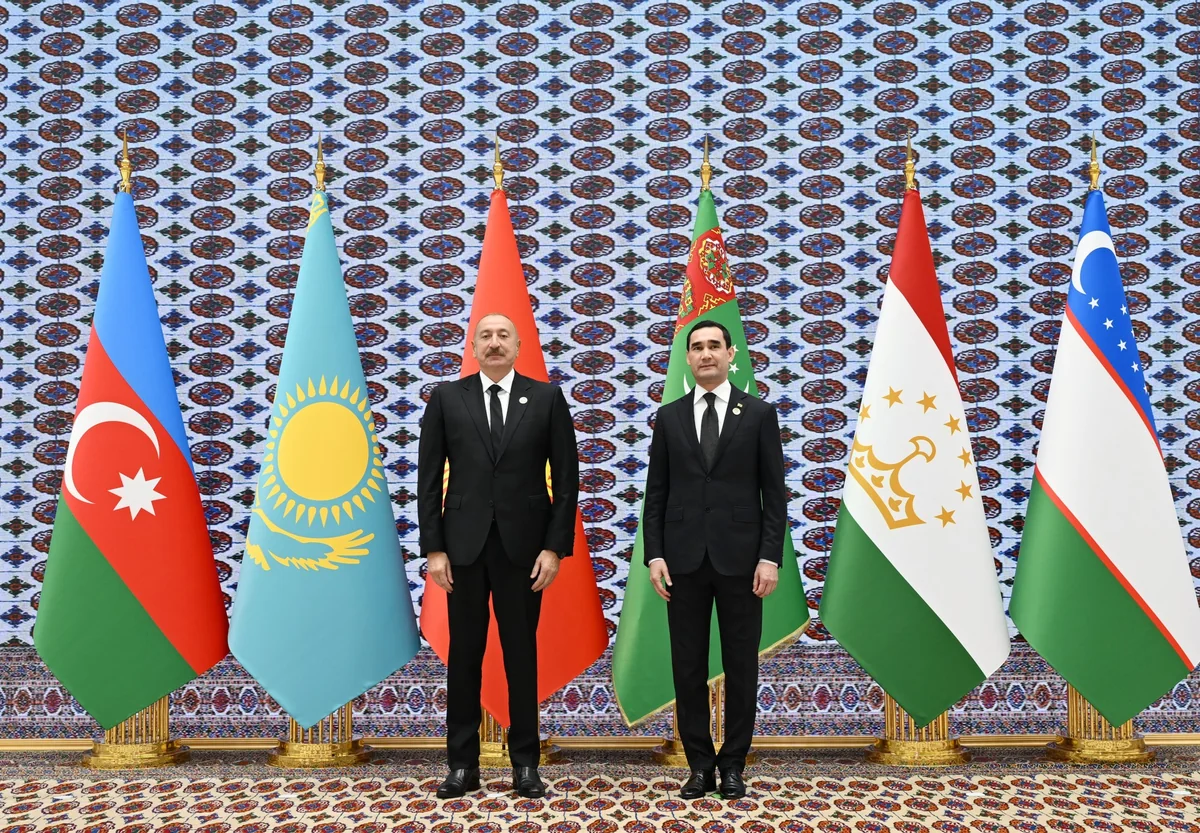 Azerbaijan-Turkmenistan ties deepen across politics, energy and transport